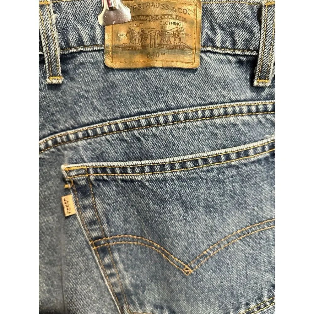 Levis elevate your